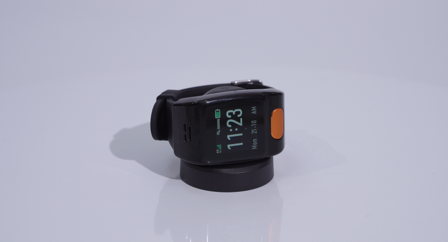 SOS Horloge 2-knops met 2-weg communicatie en hartslagmeter GPS + ladingdock.