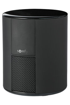 Beveiligingscamera voor binnen met draadloze verbinding en automatische privacy schuif van Somfy One