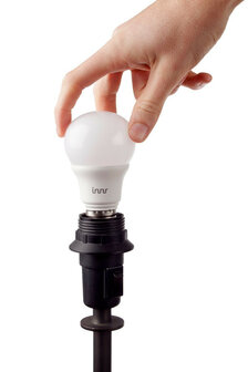 Ledlamp voor dagelijks gebruik met Zigbee 3 0 en grote E27 fitting warm wit licht