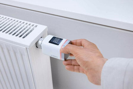 Radiatorknop voor zoneverwarming met Zigbee 3 0 communicatie app bediening en M30 schroefdraad