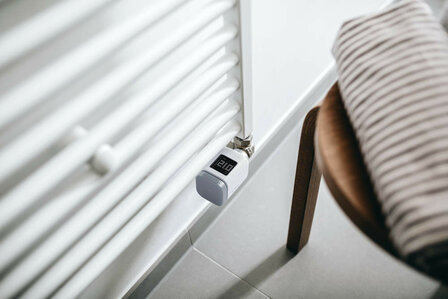 Radiatorknop voor zoneverwarming met Zigbee 3 0 communicatie app bediening en M30 schroefdraad