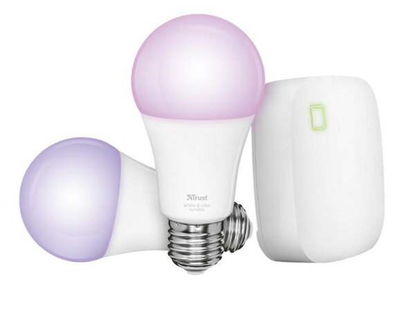 Starterset voor slimme verlichting met Zigbee systeem en kleurige ledlampen met E27 fitting en app bediening