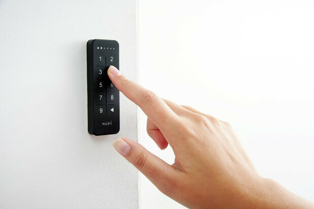 Keypad voor Nuki Smart Lock met Bluetooth en opslag voor 100 toegangscodes voor eenvoudige installatie en beheer