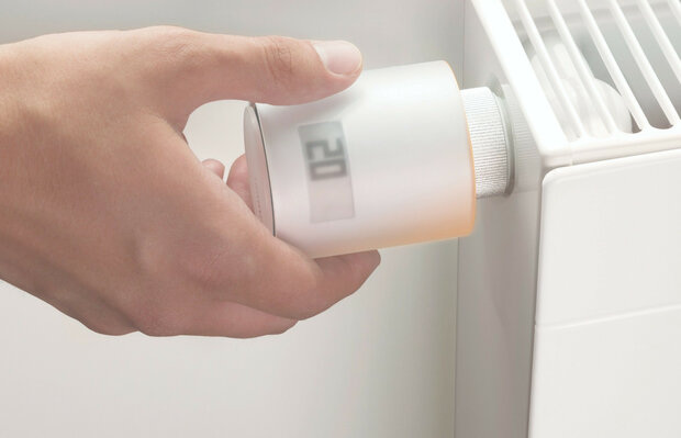 Radiatorknop voor zoneverwarming met opentherm en open raam detectie wit kunststof met AA batterijbediening en draadloze communicatie 868 Mhz
