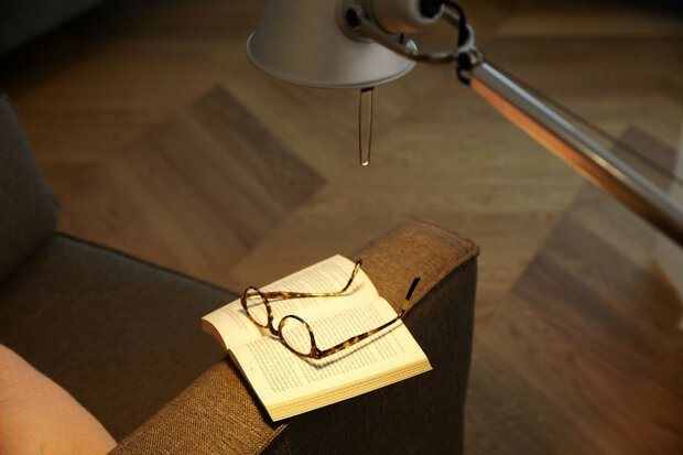 Ledlamp voor dagelijks gebruik met Zigbee 3 0 en grote E27 fitting warm wit licht