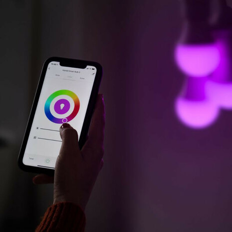 Smart lamp voor verlichting met wifi en kleurinstelling grote fitting E27 800 lumen 25000 uur levensduur